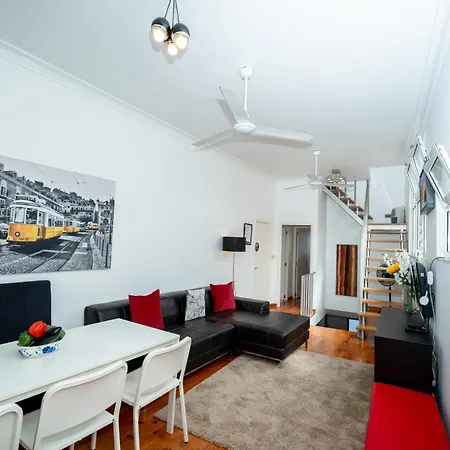 Spacious 3-bedroom 3 Doblebed 1 Sofabed 2 Bathroom Triplex With Terrace In アパート