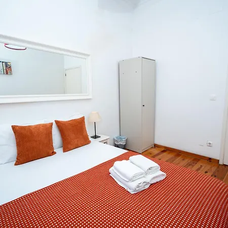 Spacious 3-bedroom 3 Doblebed 1 Sofabed 2 Bathroom Triplex With Terrace In Appartement