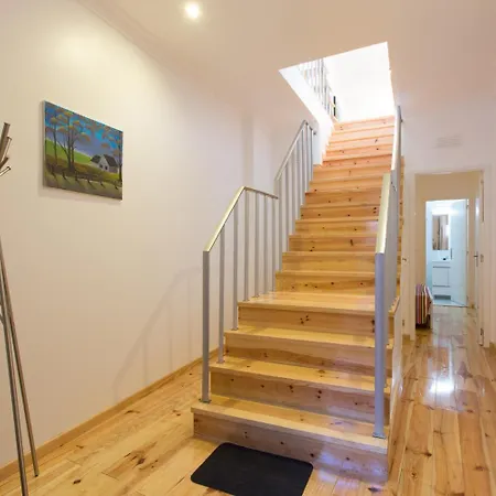 アパート Spacious 3-bedroom Triplex With Terrace In