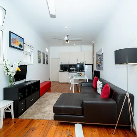 شقة Spacious 3-Bedroom Triplex Apartment With Terrace In Central Lisbon Lisboa